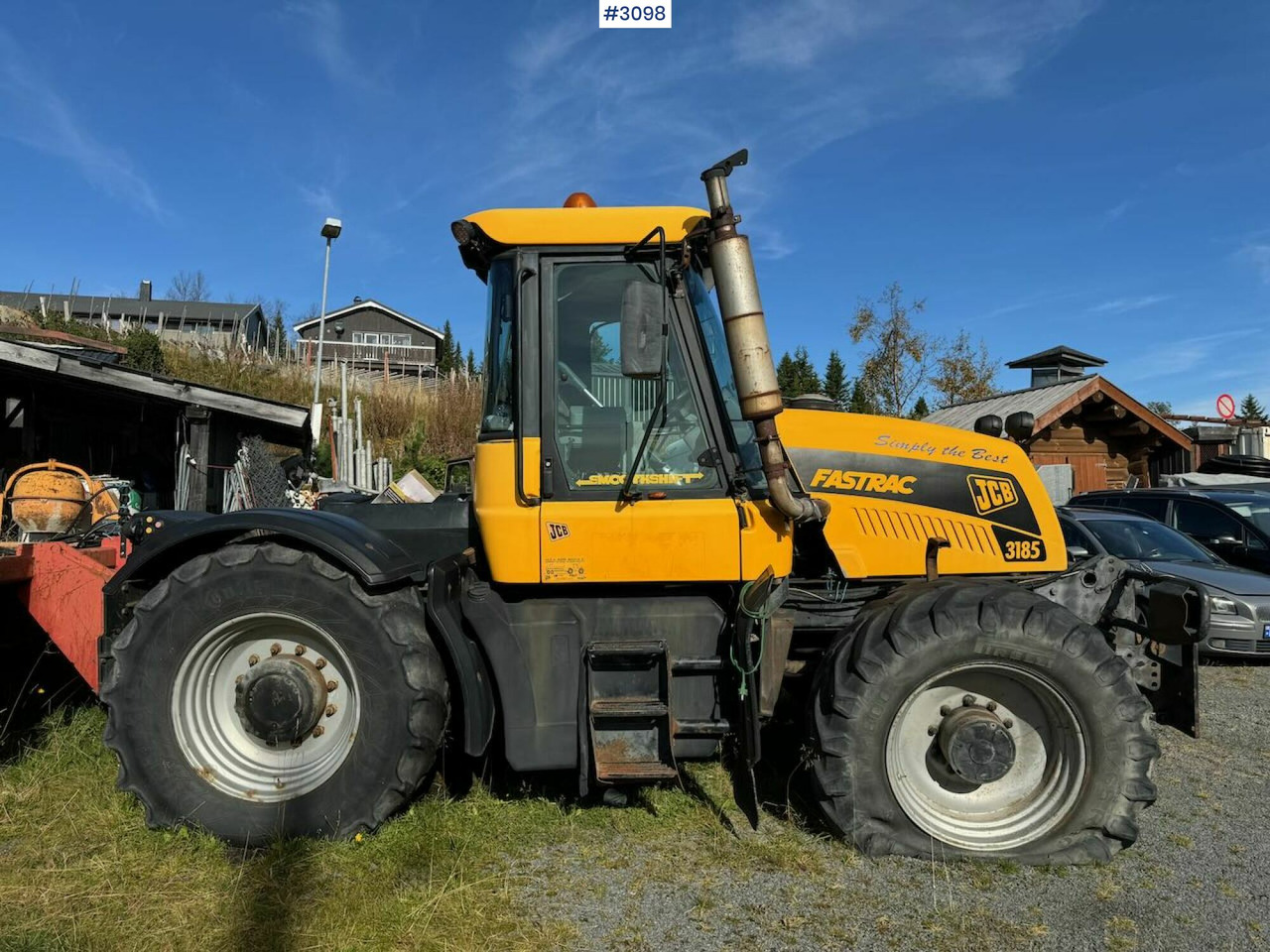 2001 JCB Fastrac 3185 4x4. The plow rigged and two sets of tires. - Tracteur agricole: photos 4 2001 JCB Fastrac 3185 4x4. The plow rigged and two sets of tires. - Tracteur agricole: photos 4