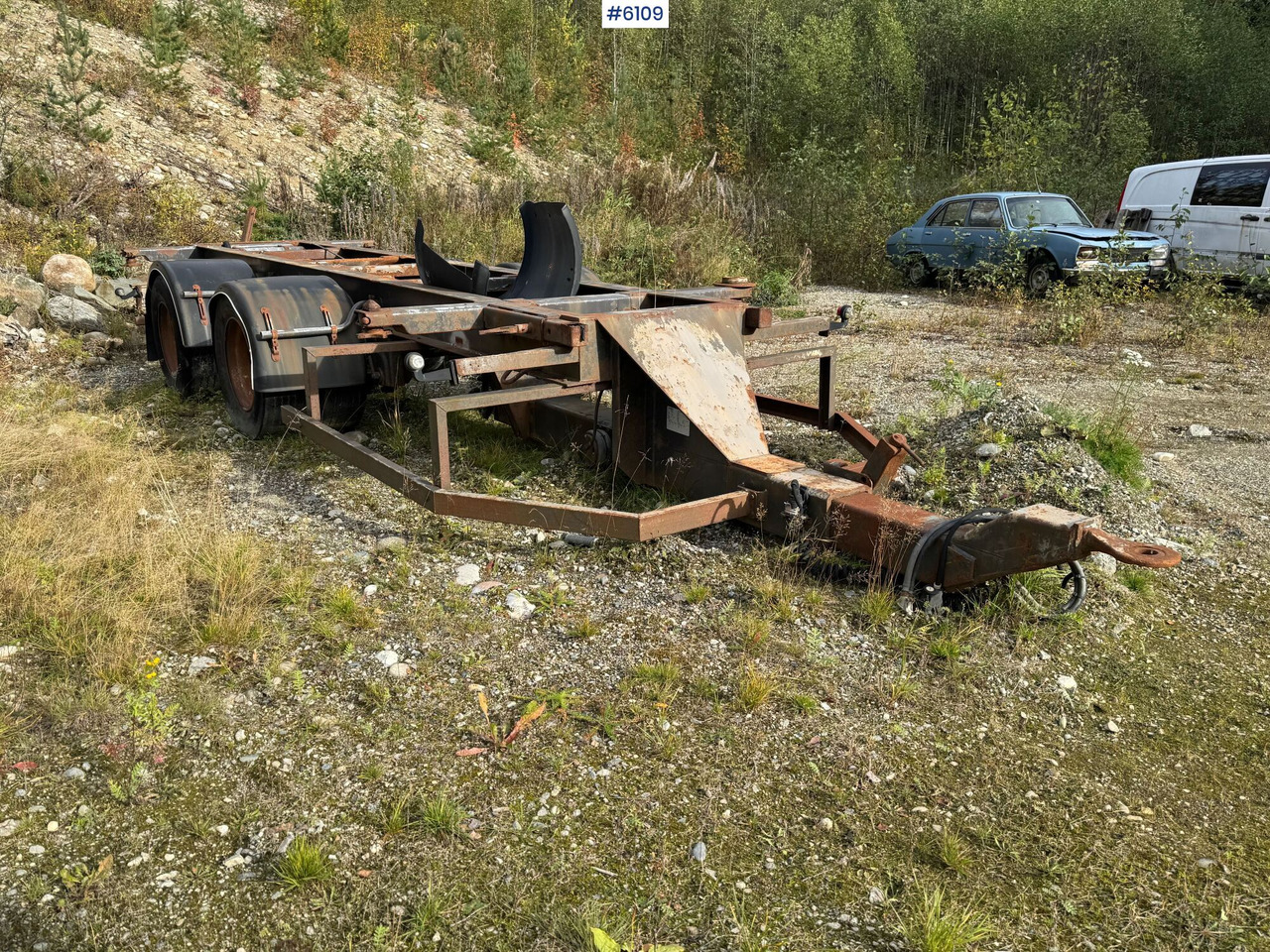 2002 Istrail container trailer. Repair object. - Remorque porte-engin surbaissée: photos 1 2002 Istrail container trailer. Repair object. - Remorque porte-engin surbaissée: photos 1