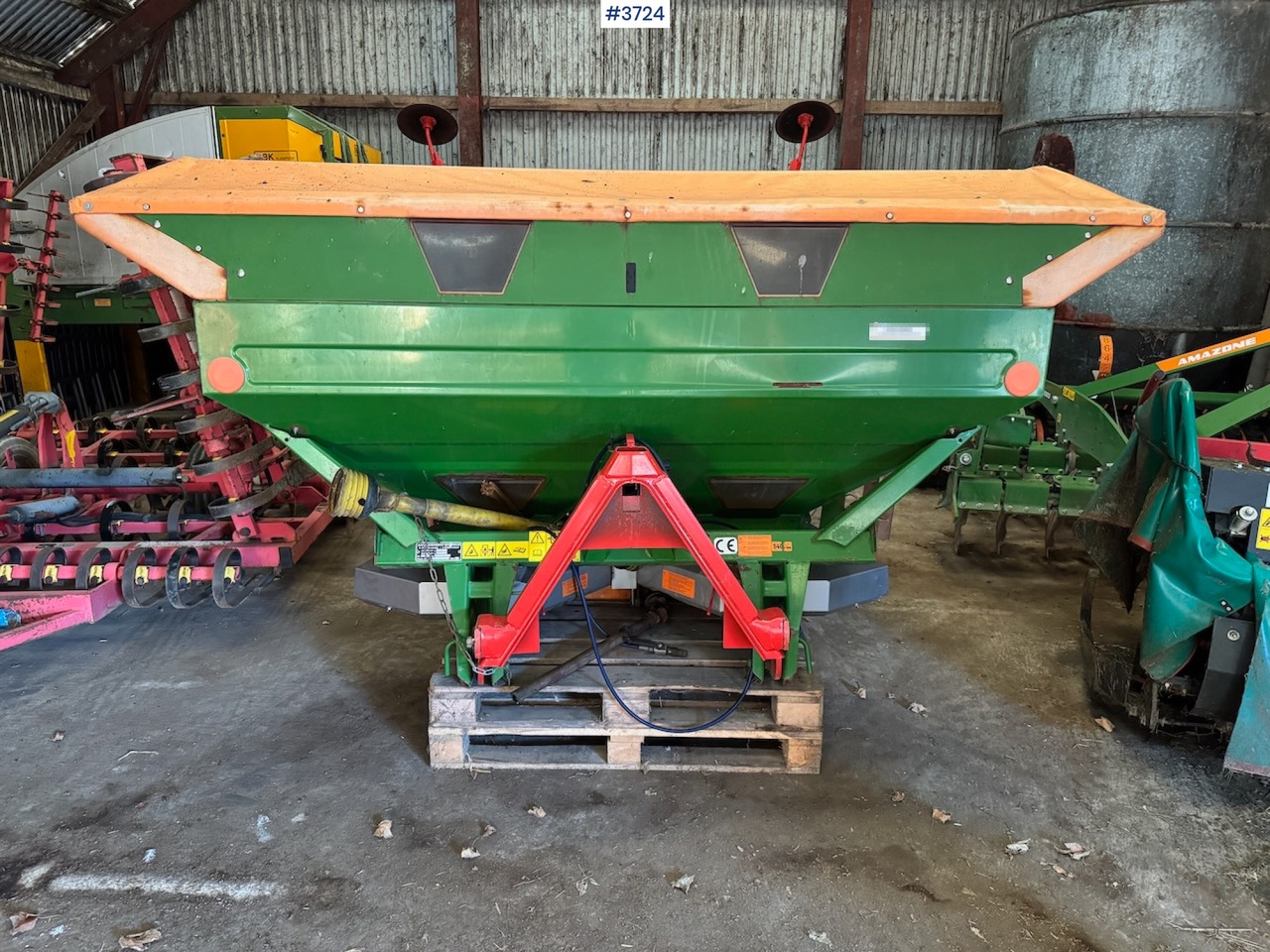 2005 Amazone ZA-M 1500 - Distributeur d'engrais: photos 1 2005 Amazone ZA-M 1500 - Distributeur d'engrais: photos 1