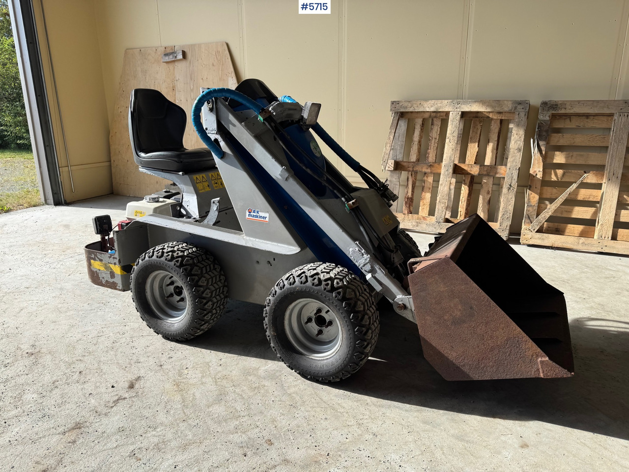 2005 Multione F14B - Valet de ferme: photos 1 2005 Multione F14B - Valet de ferme: photos 1