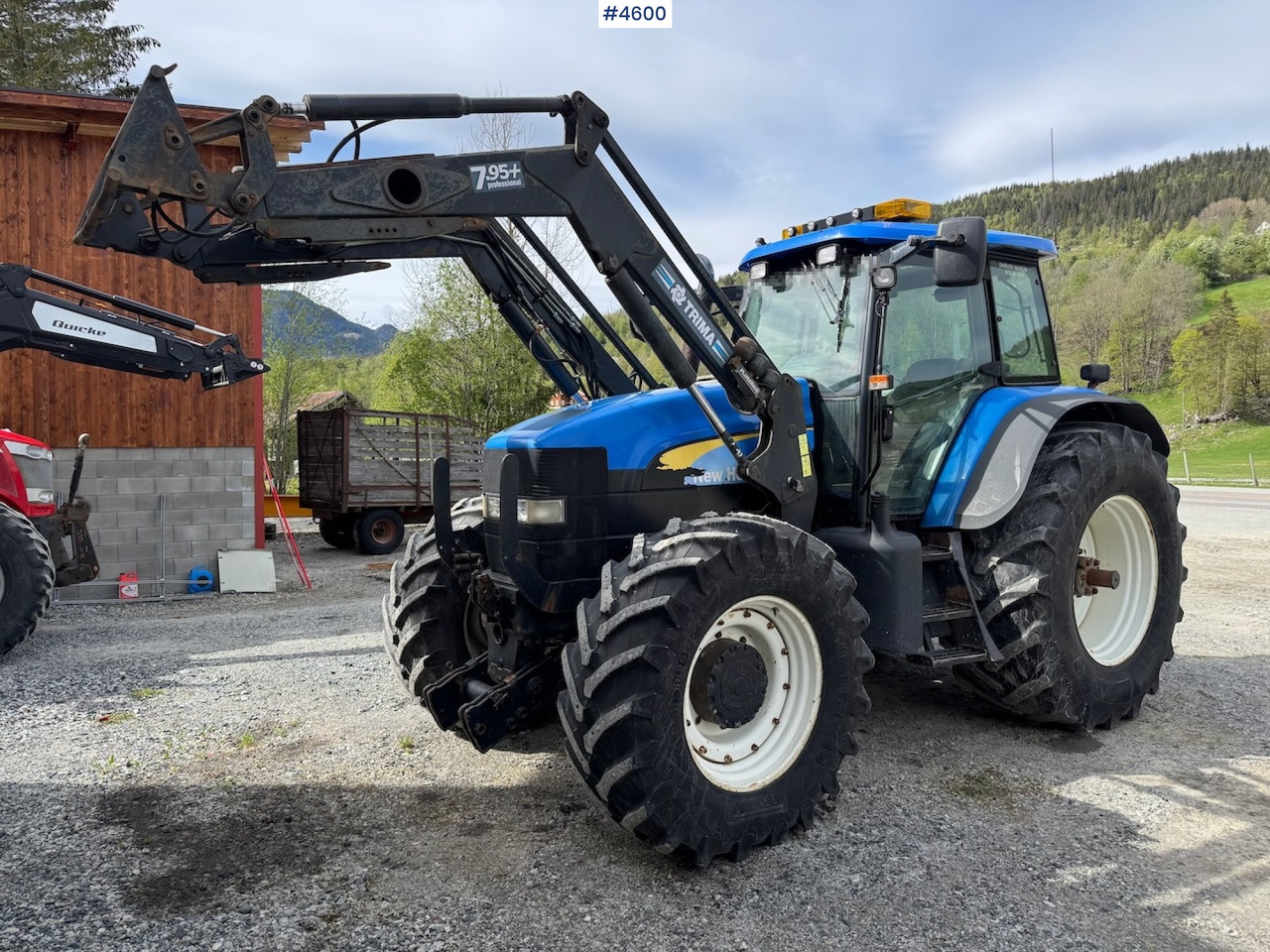Tracteur agricole 2005 New Holland TM190 w/front loader: photos 24