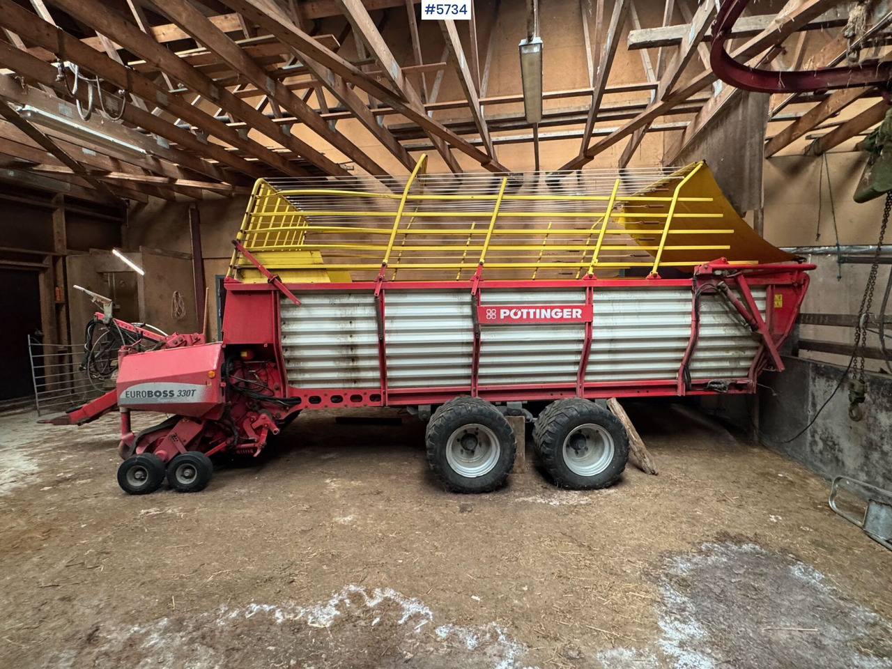 2005 Pottinger Euroboss 330t supermatic - Matériel de fenaison: photos 2 2005 Pottinger Euroboss 330t supermatic - Matériel de fenaison: photos 2
