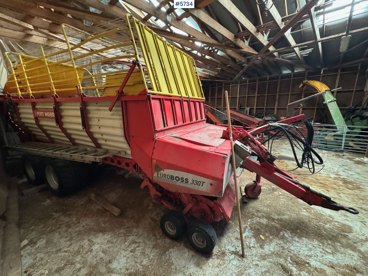 2005 Pottinger Euroboss 330t supermatic - Matériel de fenaison: photos 5 2005 Pottinger Euroboss 330t supermatic - Matériel de fenaison: photos 5