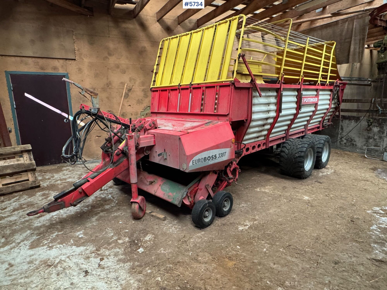 2005 Pottinger Euroboss 330t supermatic - Matériel de fenaison: photos 1 2005 Pottinger Euroboss 330t supermatic - Matériel de fenaison: photos 1