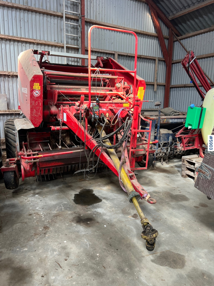 2005 Welger RP 235 press w/ net - Matériel de fenaison: photos 3 2005 Welger RP 235 press w/ net - Matériel de fenaison: photos 3