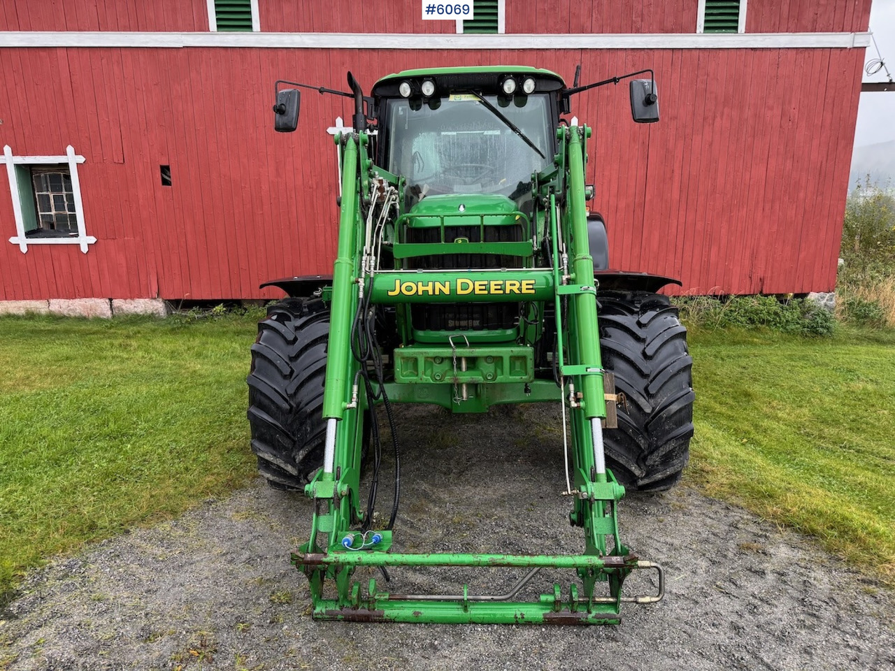 2006 John Deere 6320 w/ front loader, bucket, grapple, pallet fork and chains. Low hours!! - Tracteur agricole: photos 5 2006 John Deere 6320 w/ front loader, bucket, grapple, pallet fork and chains. Low hours!! - Tracteur agricole: photos 5