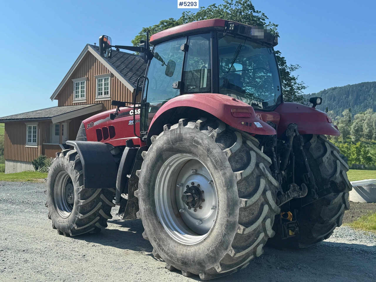 2008 Case IH MAGNUM 310 with 5 double outlets! - Tracteur agricole: photos 3 2008 Case IH MAGNUM 310 with 5 double outlets! - Tracteur agricole: photos 3