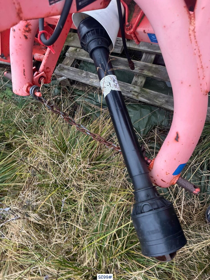 2008 Kuhn GMD 44 select Disc mower - Matériel de fenaison: photos 4 2008 Kuhn GMD 44 select Disc mower - Matériel de fenaison: photos 4