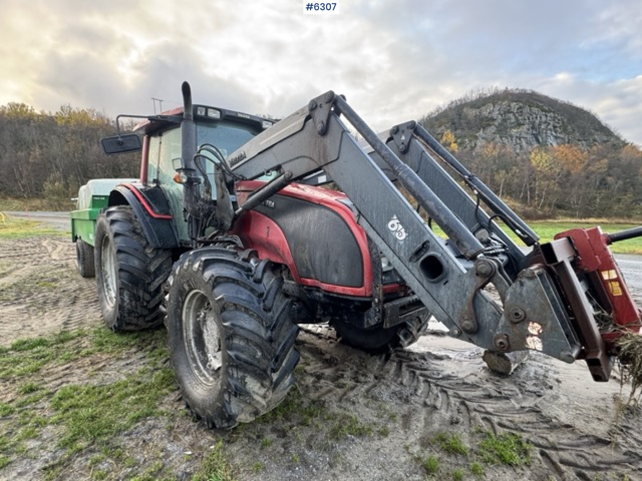 2008 Valtra T190 with front loader and 3rd function. SEE VIDEO! - Tracteur agricole: photos 2 2008 Valtra T190 with front loader and 3rd function. SEE VIDEO! - Tracteur agricole: photos 2