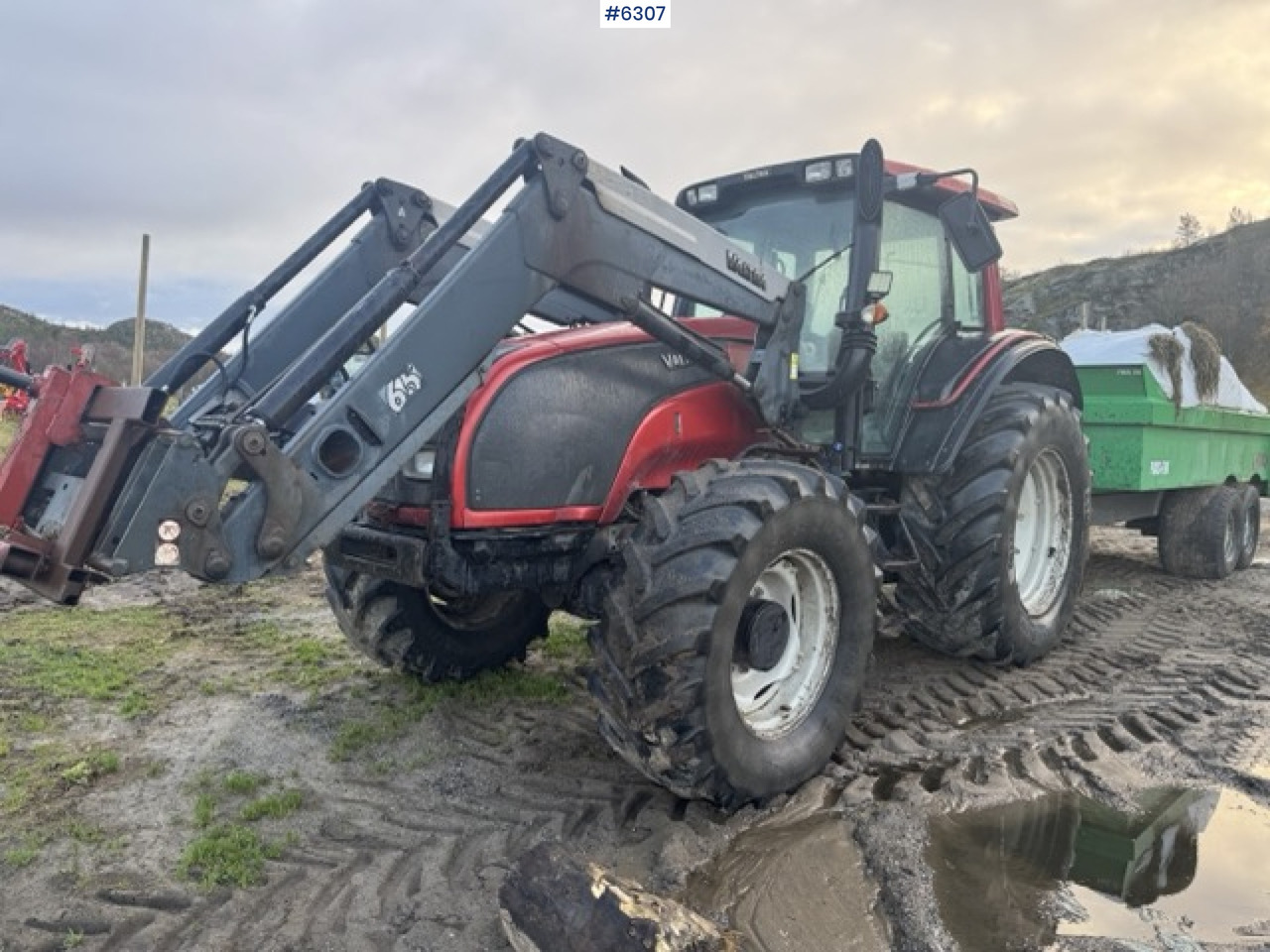 2008 Valtra T190 with front loader and 3rd function. SEE VIDEO! - Tracteur agricole: photos 1 2008 Valtra T190 with front loader and 3rd function. SEE VIDEO! - Tracteur agricole: photos 1