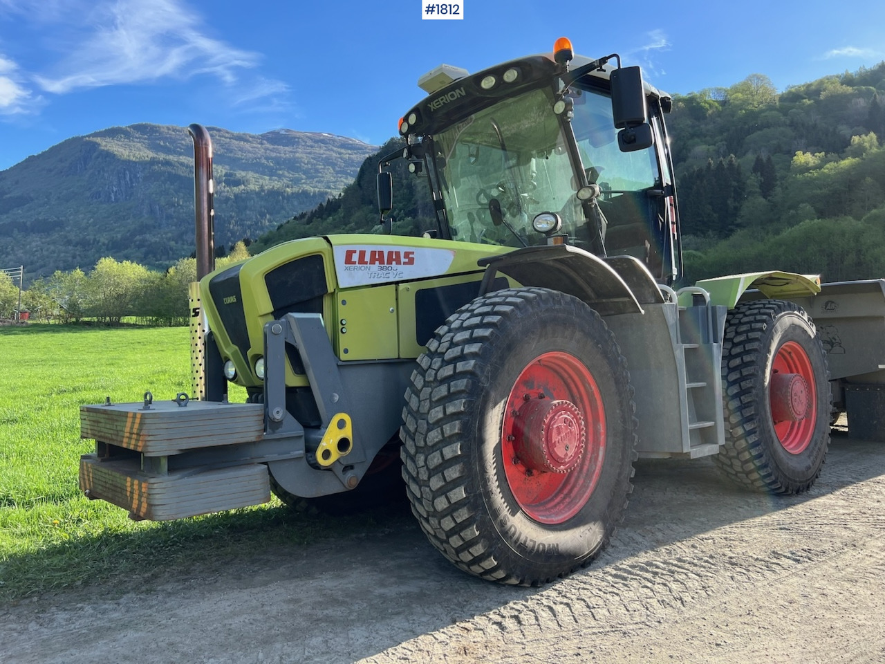 2009 Claas Xerion 3800 - Tracteur agricole: photos 2 2009 Claas Xerion 3800 - Tracteur agricole: photos 2