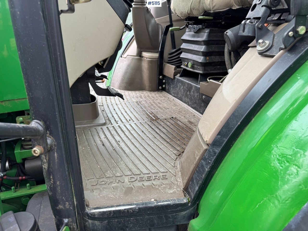 Tracteur agricole 2011 John Deere 5080 M m/frontlaster. Lite timer!: photos 22