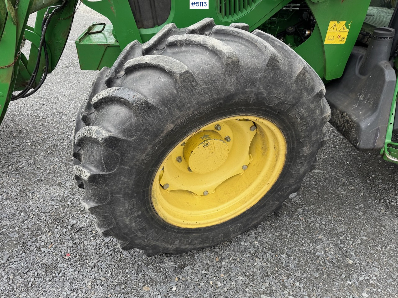 Tracteur agricole 2011 John Deere 5080 M m/frontlaster. Lite timer!: photos 16