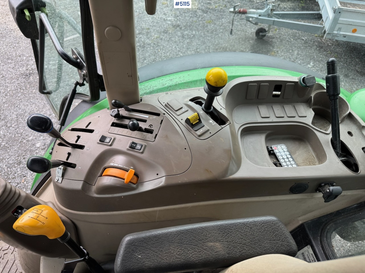 Tracteur agricole 2011 John Deere 5080 M m/frontlaster. Lite timer!: photos 25