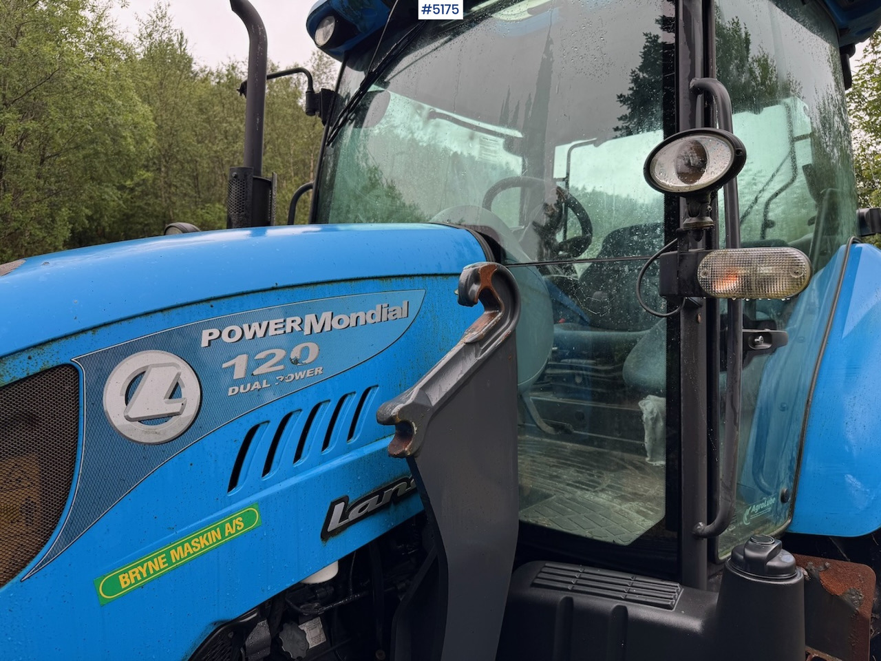 2013 Landini Powermondial 120 w/front loader and some equipment. Low hours! - Tracteur agricole: photos 2 2013 Landini Powermondial 120 w/front loader and some equipment. Low hours! - Tracteur agricole: photos 2