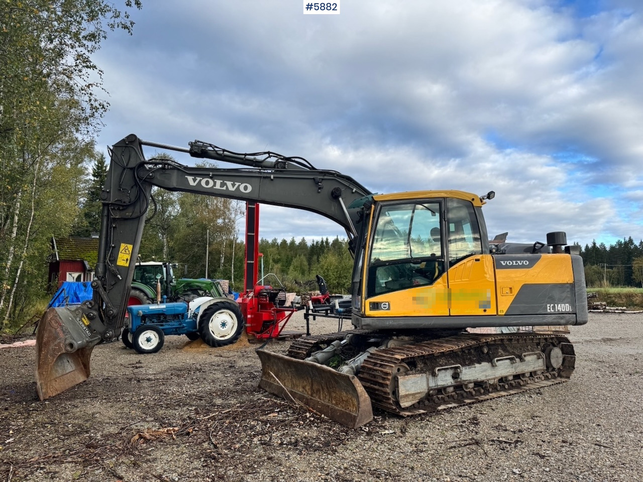 2013 Volvo EC140DL Crawler Excavator w/ Cleaning Bucket. - Pelle sur chenille: photos 1 2013 Volvo EC140DL Crawler Excavator w/ Cleaning Bucket. - Pelle sur chenille: photos 1