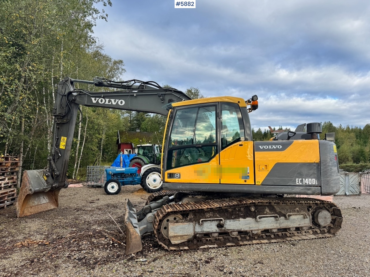 2013 Volvo EC140DL Crawler Excavator w/ Cleaning Bucket. - Pelle sur chenille: photos 2 2013 Volvo EC140DL Crawler Excavator w/ Cleaning Bucket. - Pelle sur chenille: photos 2