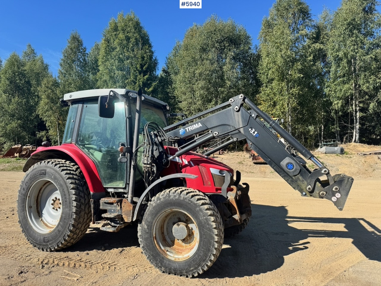 2014 Massey Ferguson 5610 w/ Front Loader and Hydraulics. 1950 hours! - Tracteur agricole: photos 2 2014 Massey Ferguson 5610 w/ Front Loader and Hydraulics. 1950 hours! - Tracteur agricole: photos 2