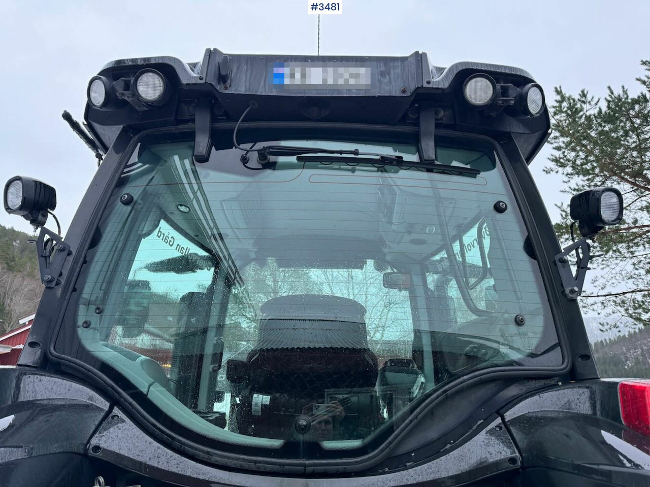 Tracteur agricole 2015 Valtra N174D w/ Front loader: photos 15