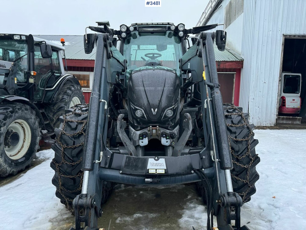 Tracteur agricole 2015 Valtra N174D w/ Front loader: photos 8