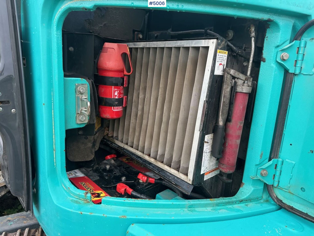 Pelle 2016 Kobelco SK75SR-3E excavator w/ 2 buckets, rototilt and factory new engine: photos 26