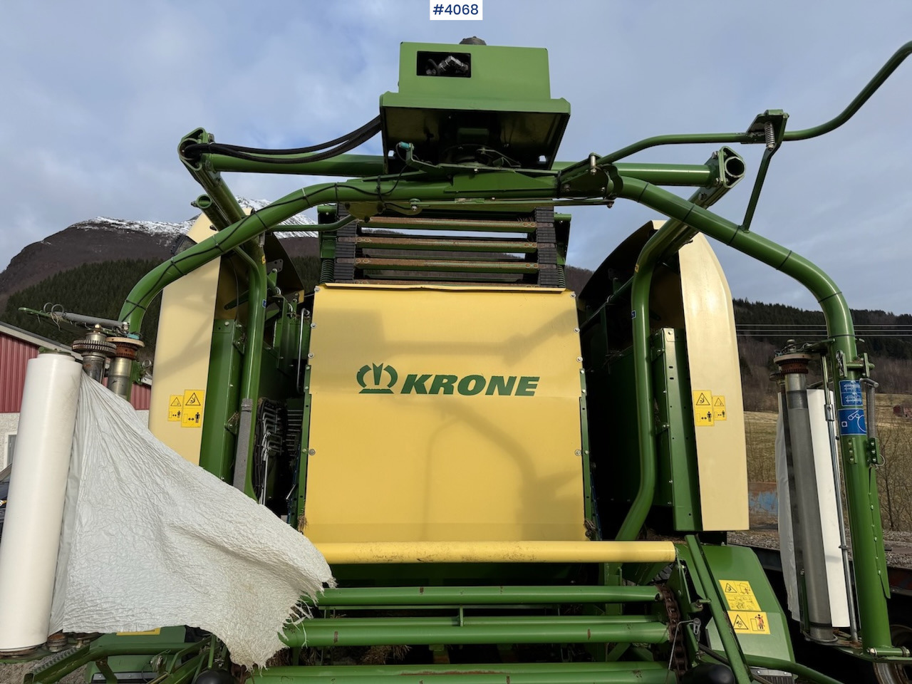 Matériel de fenaison 2016 Krone Comprima CF 155 XC Kombipresse: photos 11 Matériel de fenaison 2016 Krone Comprima CF 155 XC Kombipresse: photos 11