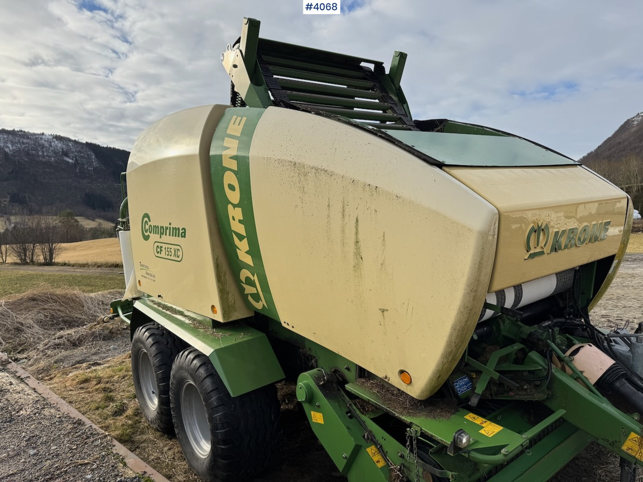 Matériel de fenaison 2016 Krone Comprima CF 155 XC Kombipresse: photos 15 Matériel de fenaison 2016 Krone Comprima CF 155 XC Kombipresse: photos 15