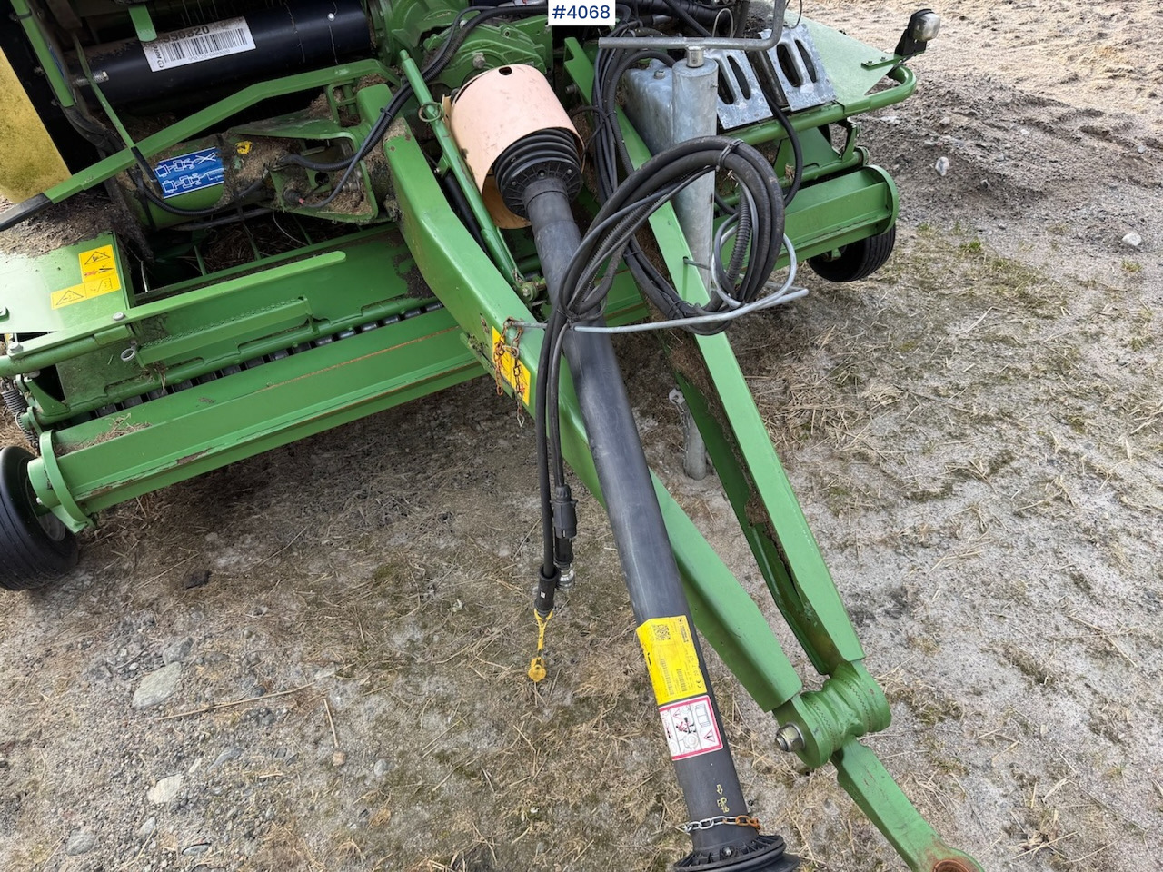 Matériel de fenaison 2016 Krone Comprima CF 155 XC Kombipresse: photos 16 Matériel de fenaison 2016 Krone Comprima CF 155 XC Kombipresse: photos 16