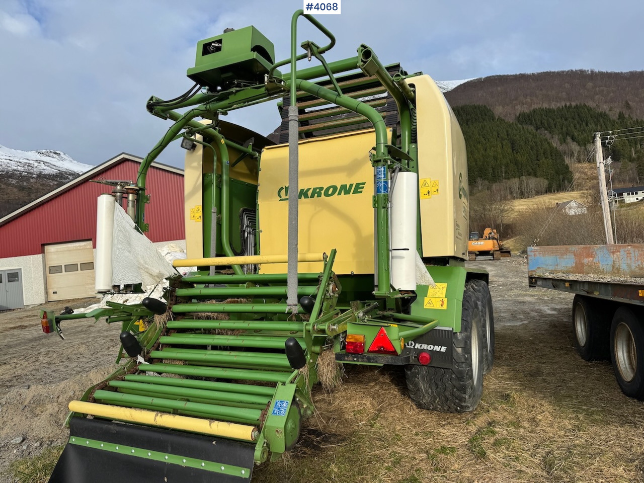 Matériel de fenaison 2016 Krone Comprima CF 155 XC Kombipresse: photos 14 Matériel de fenaison 2016 Krone Comprima CF 155 XC Kombipresse: photos 14