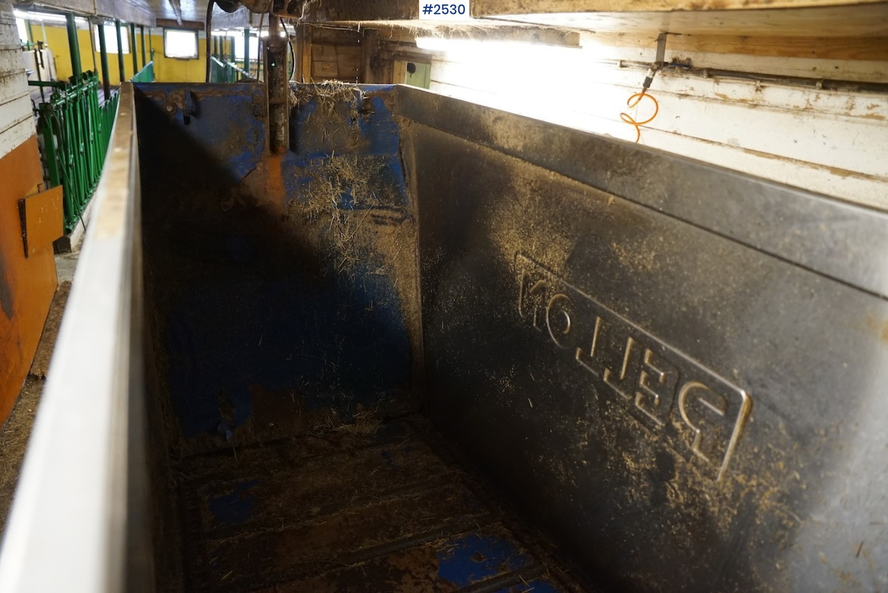 2016 Pellon Combi Robot Silage 3000 - Matériel d'élevage: photos 5 2016 Pellon Combi Robot Silage 3000 - Matériel d'élevage: photos 5