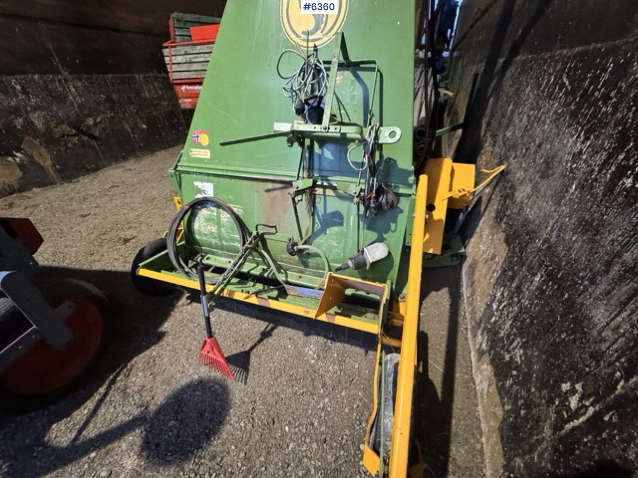 2017 Serigstad FS134 with support trailer - Matériel de fenaison: photos 3 2017 Serigstad FS134 with support trailer - Matériel de fenaison: photos 3