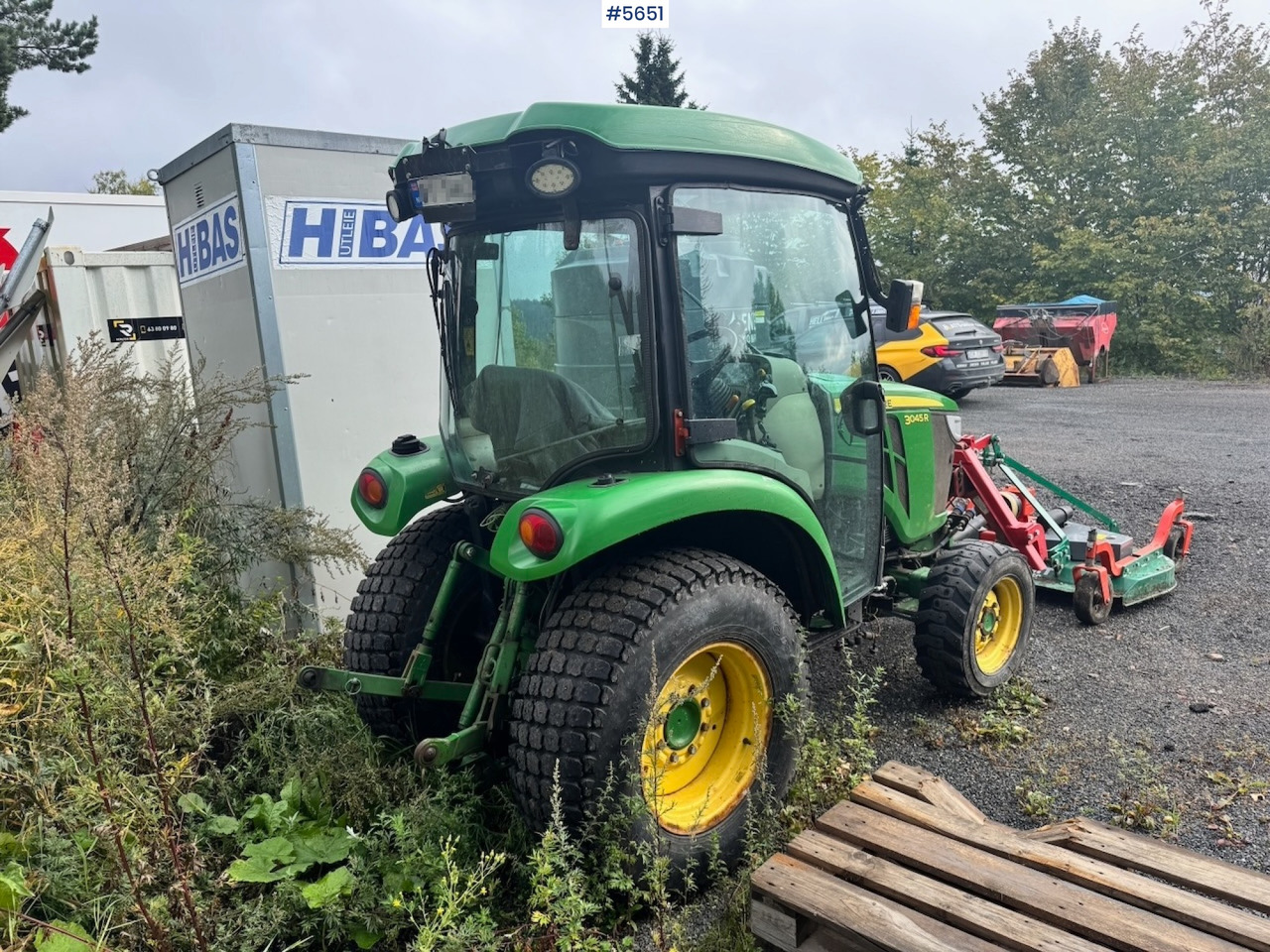 2018 John Deere 3045R with front hydraulics and front PTO - Tracteur agricole: photos 5 2018 John Deere 3045R with front hydraulics and front PTO - Tracteur agricole: photos 5