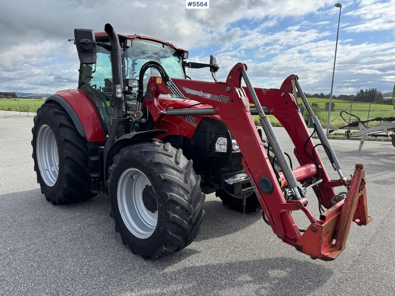 2019 Case IH Luxxum 120 m/ frontlaster. - Tracteur agricole: photos 1 2019 Case IH Luxxum 120 m/ frontlaster. - Tracteur agricole: photos 1