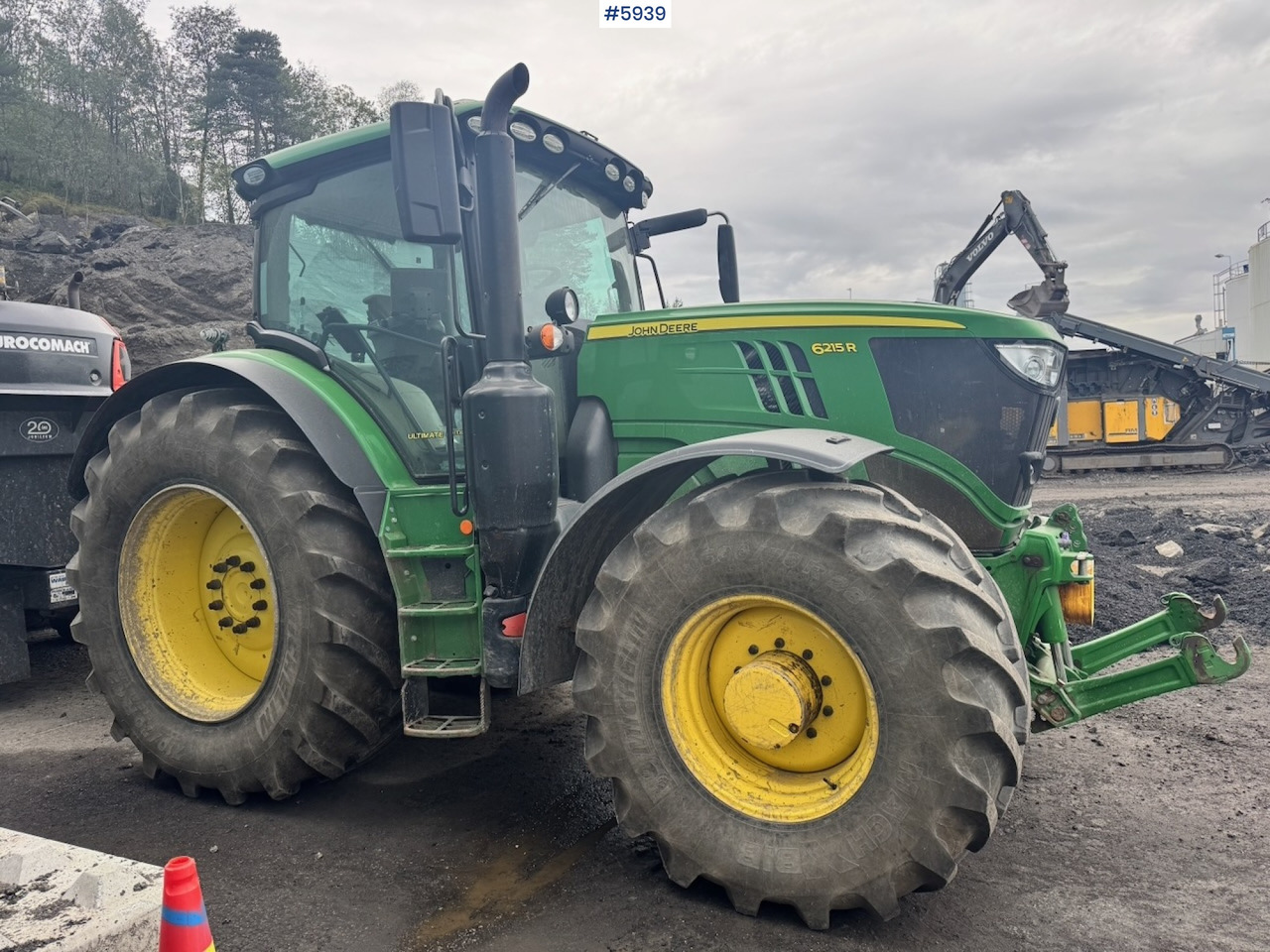 Tracteur agricole 2020 John Deere 6215R w/ Front PTO and hydraulics. 2 sets of tires.: photos 6 Tracteur agricole 2020 John Deere 6215R w/ Front PTO and hydraulics. 2 sets of tires.: photos 6