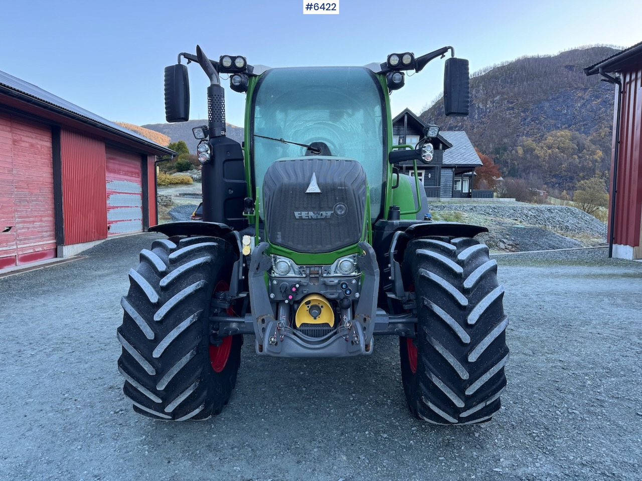 2021 Fendt 314 Vario Profi Plus w/ front hydraulics and front PTO. Low hours! - Tracteur agricole: photos 4 2021 Fendt 314 Vario Profi Plus w/ front hydraulics and front PTO. Low hours! - Tracteur agricole: photos 4