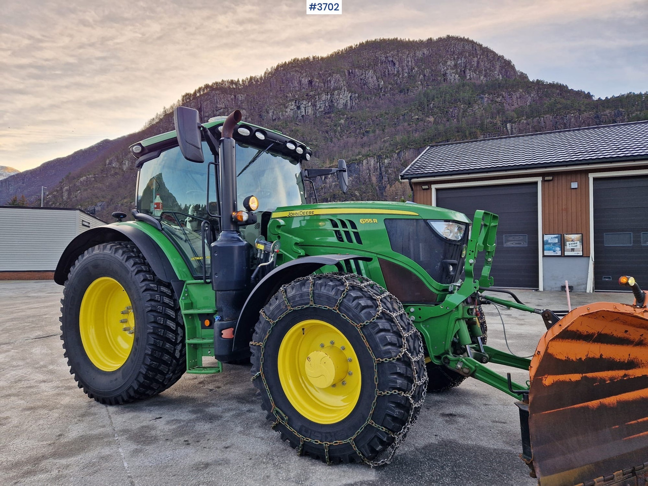 2021 John Deere 6155R w/ front hydraulics and PTO, only 770 hours! - Tracteur agricole: photos 4 2021 John Deere 6155R w/ front hydraulics and PTO, only 770 hours! - Tracteur agricole: photos 4
