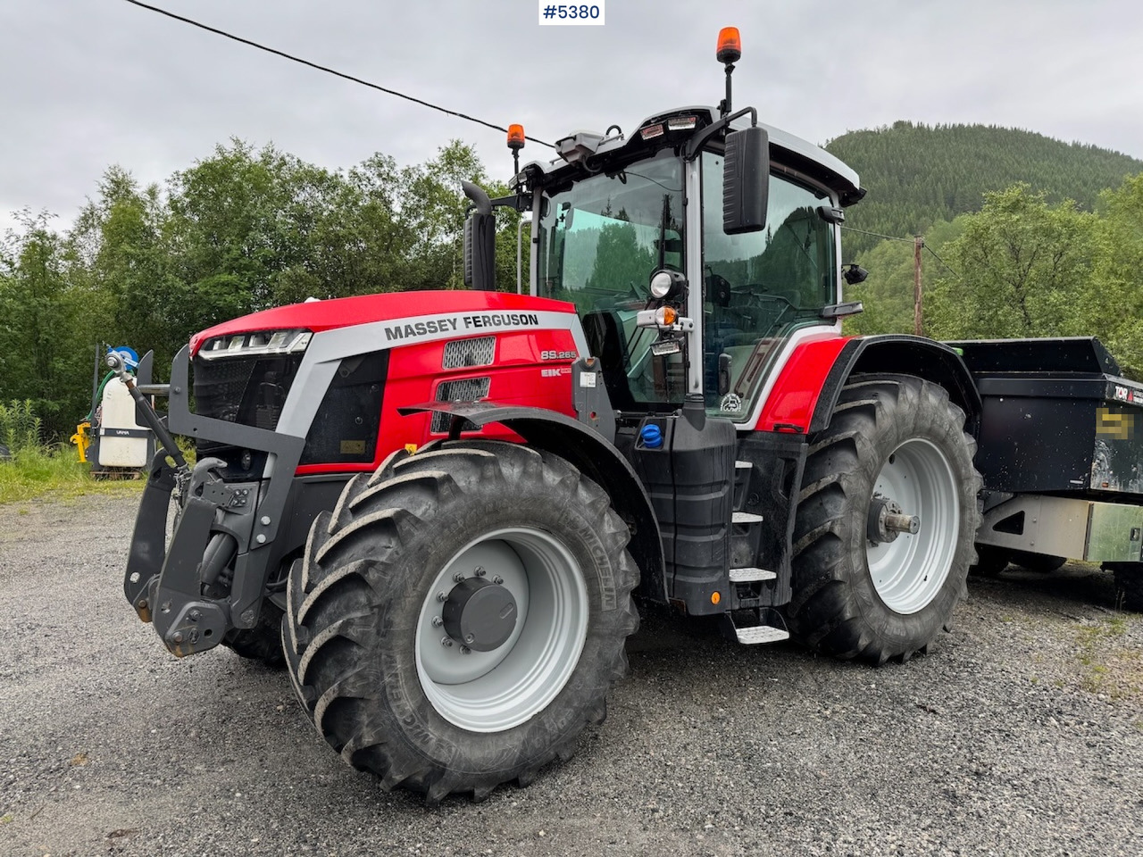 2021 Massey Ferguson 8S.265 w/ front hydraulics and front PTO. - Tracteur agricole: photos 2 2021 Massey Ferguson 8S.265 w/ front hydraulics and front PTO. - Tracteur agricole: photos 2