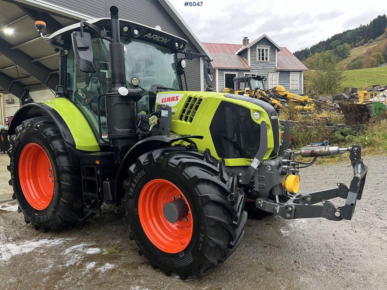 2023 Claas Arion 550 w/ quicke front loader with weight and PTO and front hydraulics - Tracteur agricole: photos 2 2023 Claas Arion 550 w/ quicke front loader with weight and PTO and front hydraulics - Tracteur agricole: photos 2