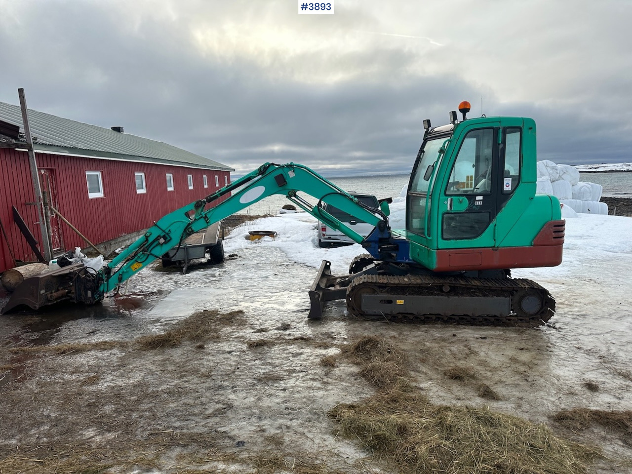 22003 IHI 45N excavator w/ 3 buckets - Pelle: photos 1 22003 IHI 45N excavator w/ 3 buckets - Pelle: photos 1