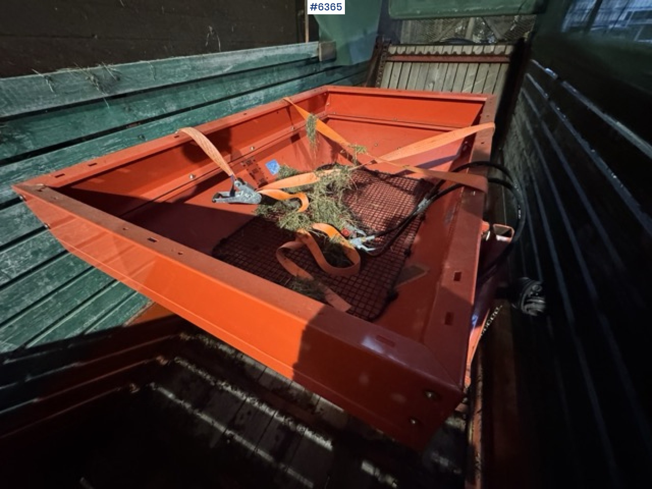 Approx. 1990 Kverneland UN7000 unloading wagon - Distributeur d'engrais: photos 3 Approx. 1990 Kverneland UN7000 unloading wagon - Distributeur d'engrais: photos 3