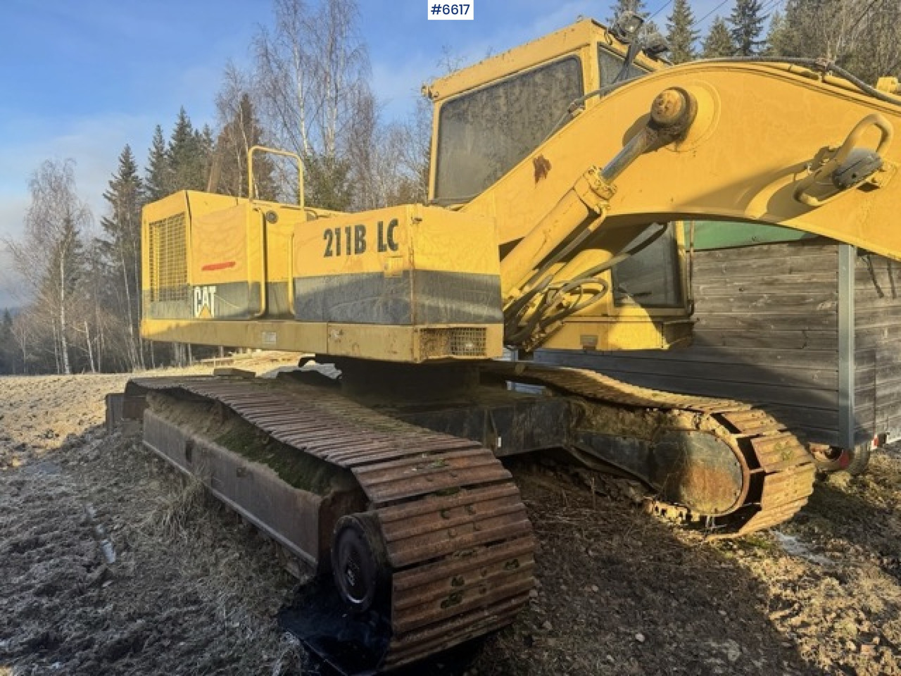 Approx. 1993 Caterpillar 211BLC tracked excavator with bucket. - Pelle: photos 4 Approx. 1993 Caterpillar 211BLC tracked excavator with bucket. - Pelle: photos 4