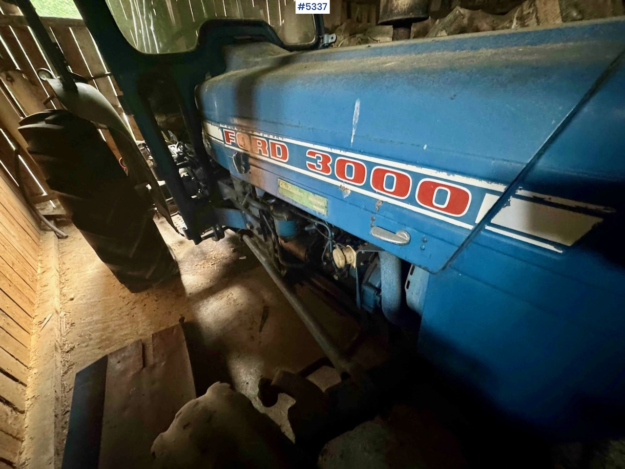 Ford 3000 traktor m/ skuffe - Tracteur agricole: photos 3 Ford 3000 traktor m/ skuffe - Tracteur agricole: photos 3