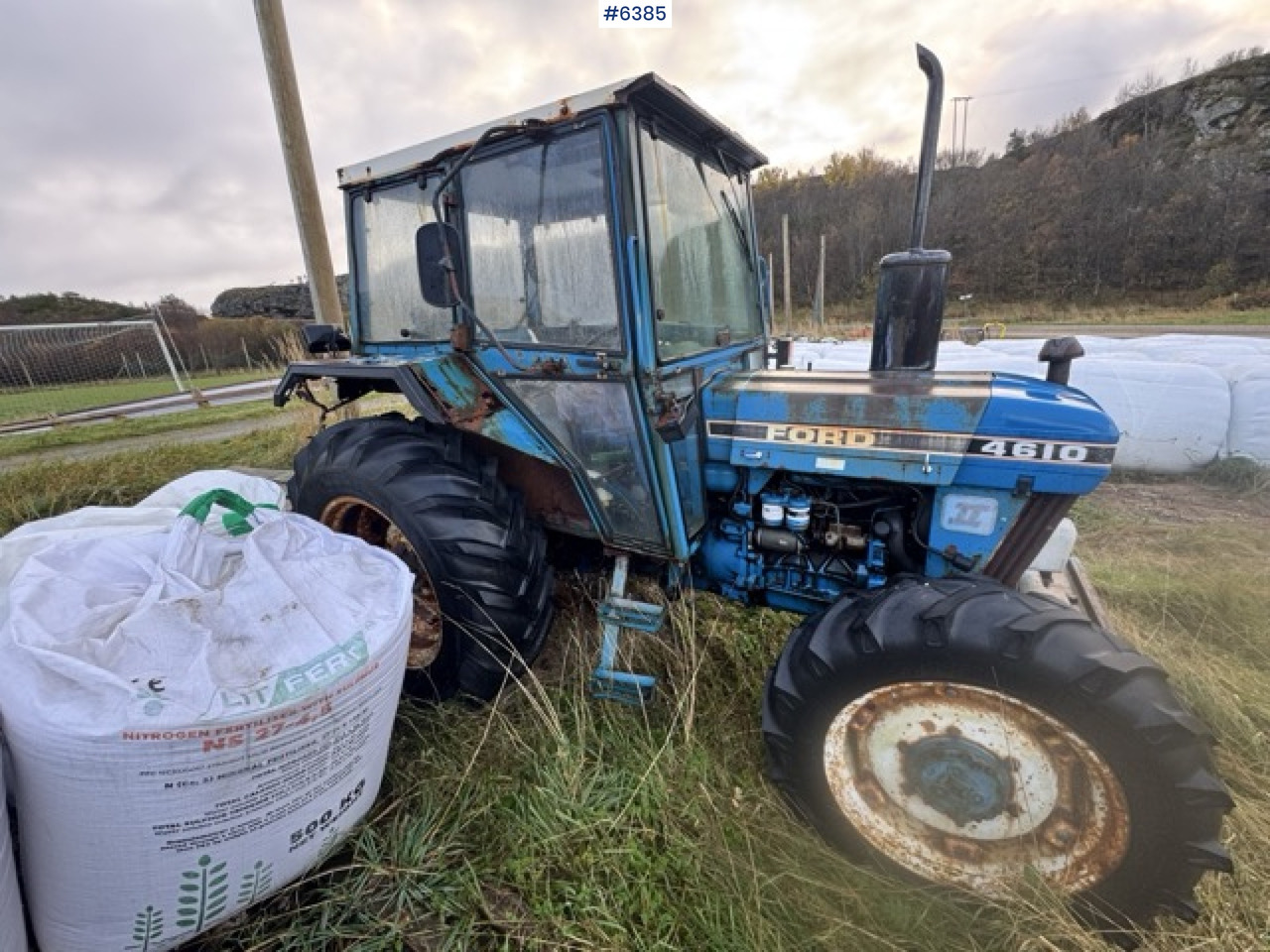 Ford 4610 4x4 tractor. 3,561 hours! - Tracteur agricole: photos 4 Ford 4610 4x4 tractor. 3,561 hours! - Tracteur agricole: photos 4