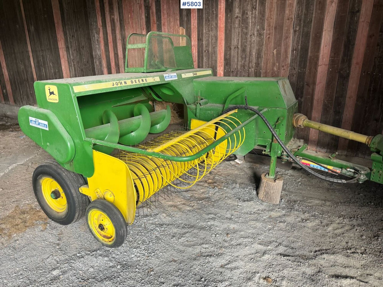 John Deere 342 - Matériel de fenaison: photos 1 John Deere 342 - Matériel de fenaison: photos 1