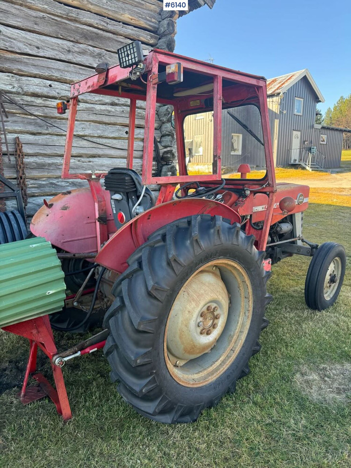 Massey Ferguson 133 - Tracteur agricole: photos 5 Massey Ferguson 133 - Tracteur agricole: photos 5