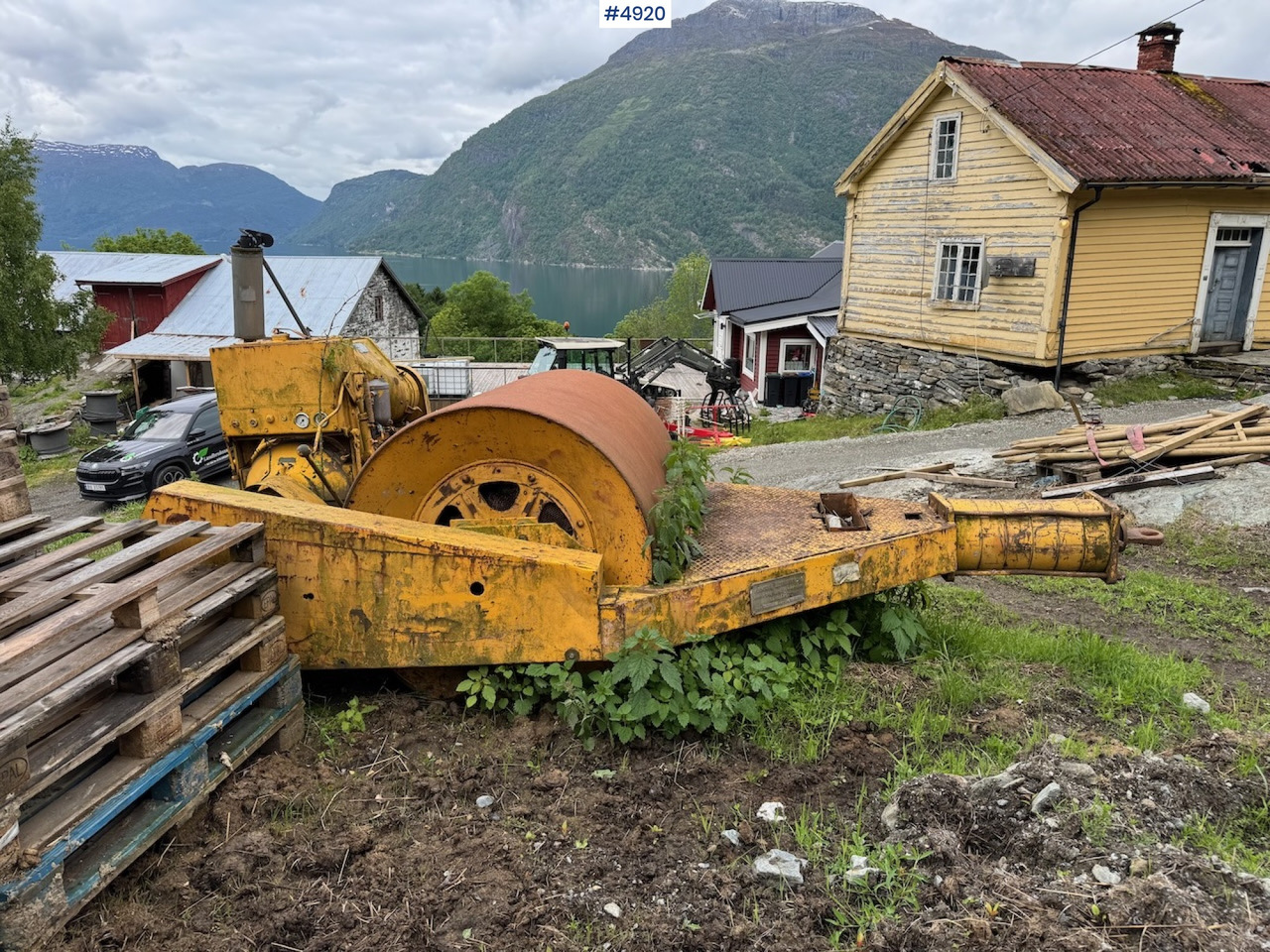 Towing roller with motor - Compacteur: photos 4 Towing roller with motor - Compacteur: photos 4