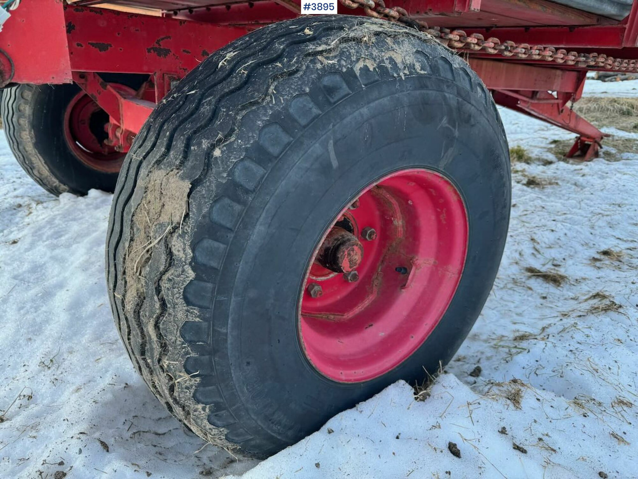Matériel de fenaison Underhaug 7000 unloader wagon: photos 10 Matériel de fenaison Underhaug 7000 unloader wagon: photos 10