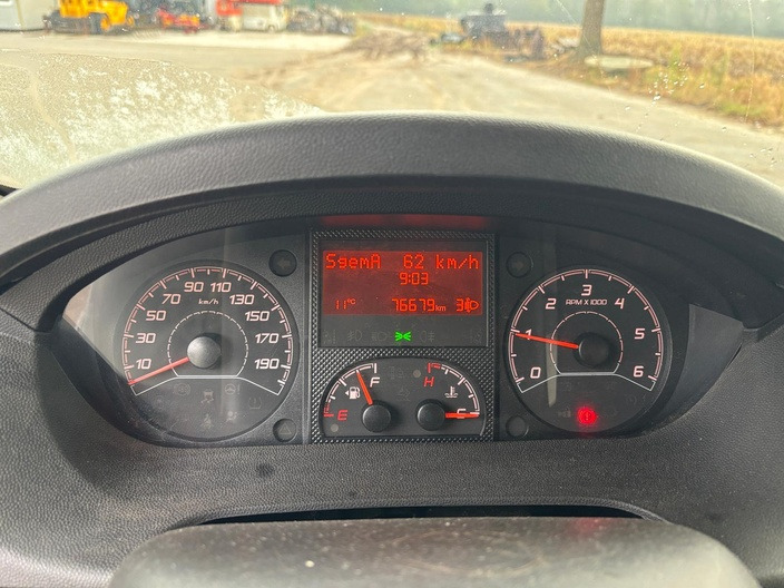 Rimor seal 9 - Camping-car capucine: photos 5 Rimor seal 9 - Camping-car capucine: photos 5