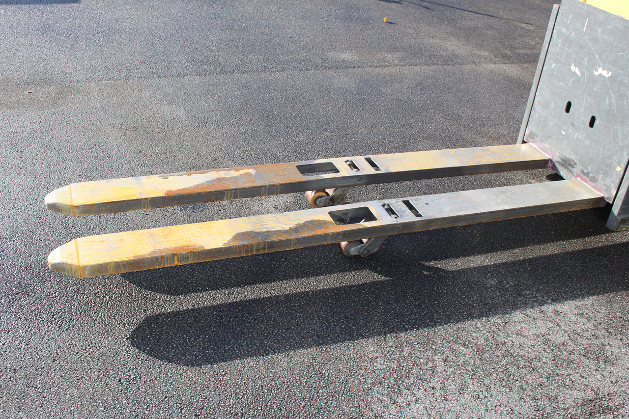 ATLET Atlet Tempo S3 PPL/200S - Transpalette: photos 5 ATLET Atlet Tempo S3 PPL/200S - Transpalette: photos 5