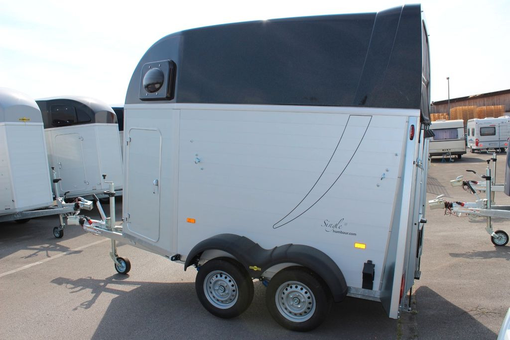 Humbaur Single Alu 1600 Pferdeanhänger Sattelkammer Neu - Van chevaux: photos 3 Humbaur Single Alu 1600 Pferdeanhänger Sattelkammer Neu - Van chevaux: photos 3